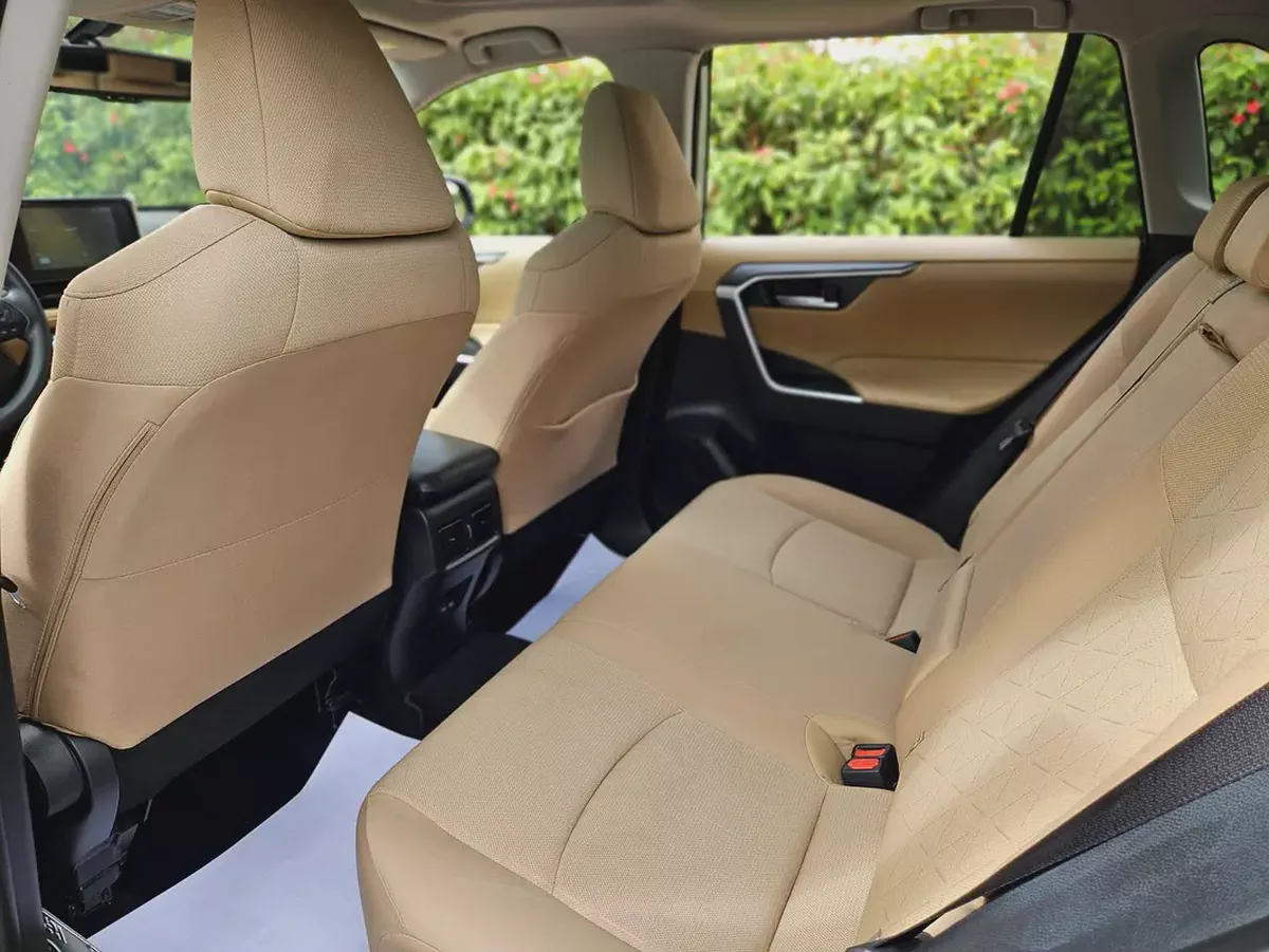 Toyota rav4 Gcc Cash, Bank finance etc | Single owner-11-11