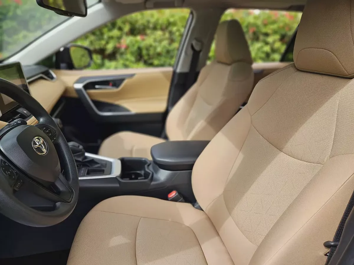 Toyota rav4 Gcc Cash, Bank finance etc | Single owner-7-7