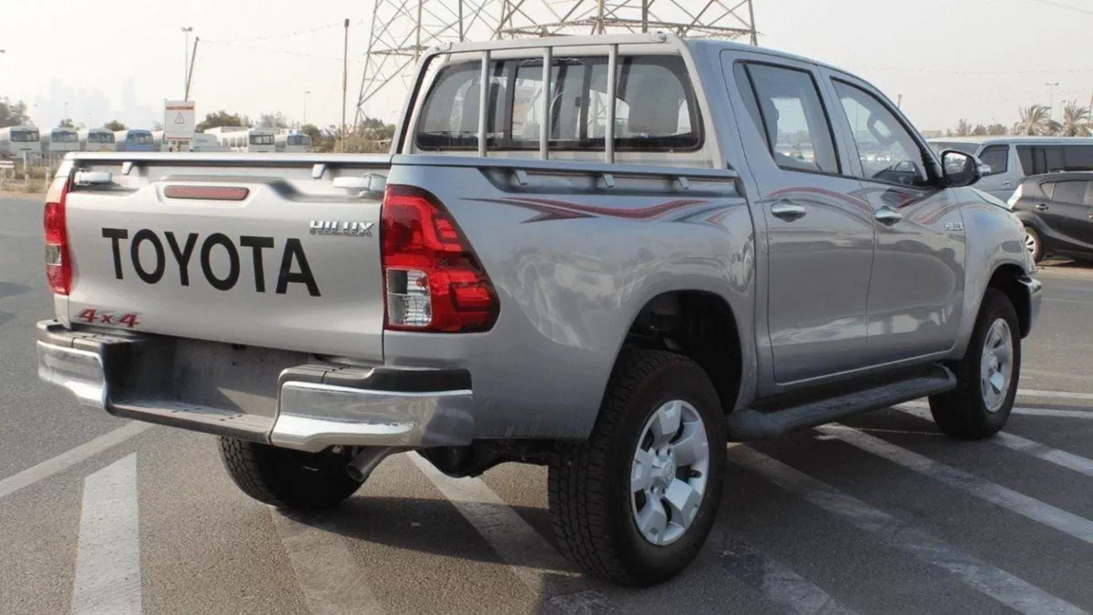 Toyota Hilux SGLX HILUX 2.4L  AT  DIESEL-8-0