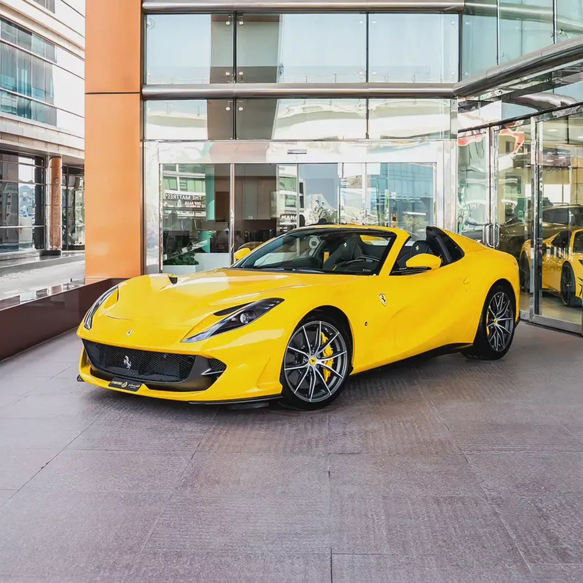 2022 FERRARI 812 GTS( FULL CARBON BODY)  DONE ONLY 3000KM