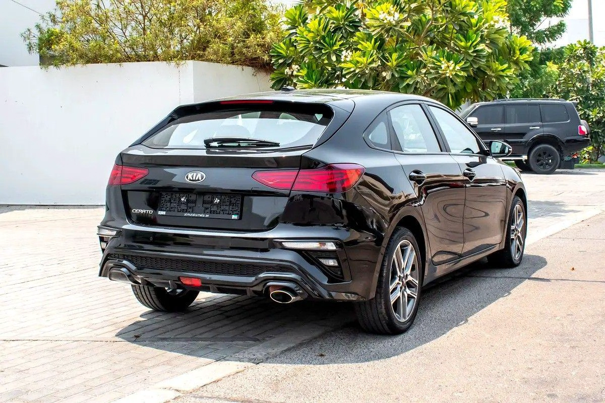 For sale Kia Cerato IV, 1.6 l, 2021 in Dubai-5-5