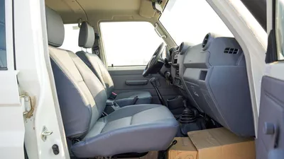 Toyota Land Cruiser Pick Up-10