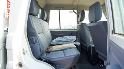 Toyota Land Cruiser Pick Up-11