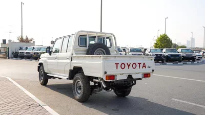 Toyota Land Cruiser Pick Up-13