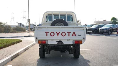 Toyota Land Cruiser Pick Up-14
