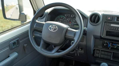 Toyota Land Cruiser Pick Up-4