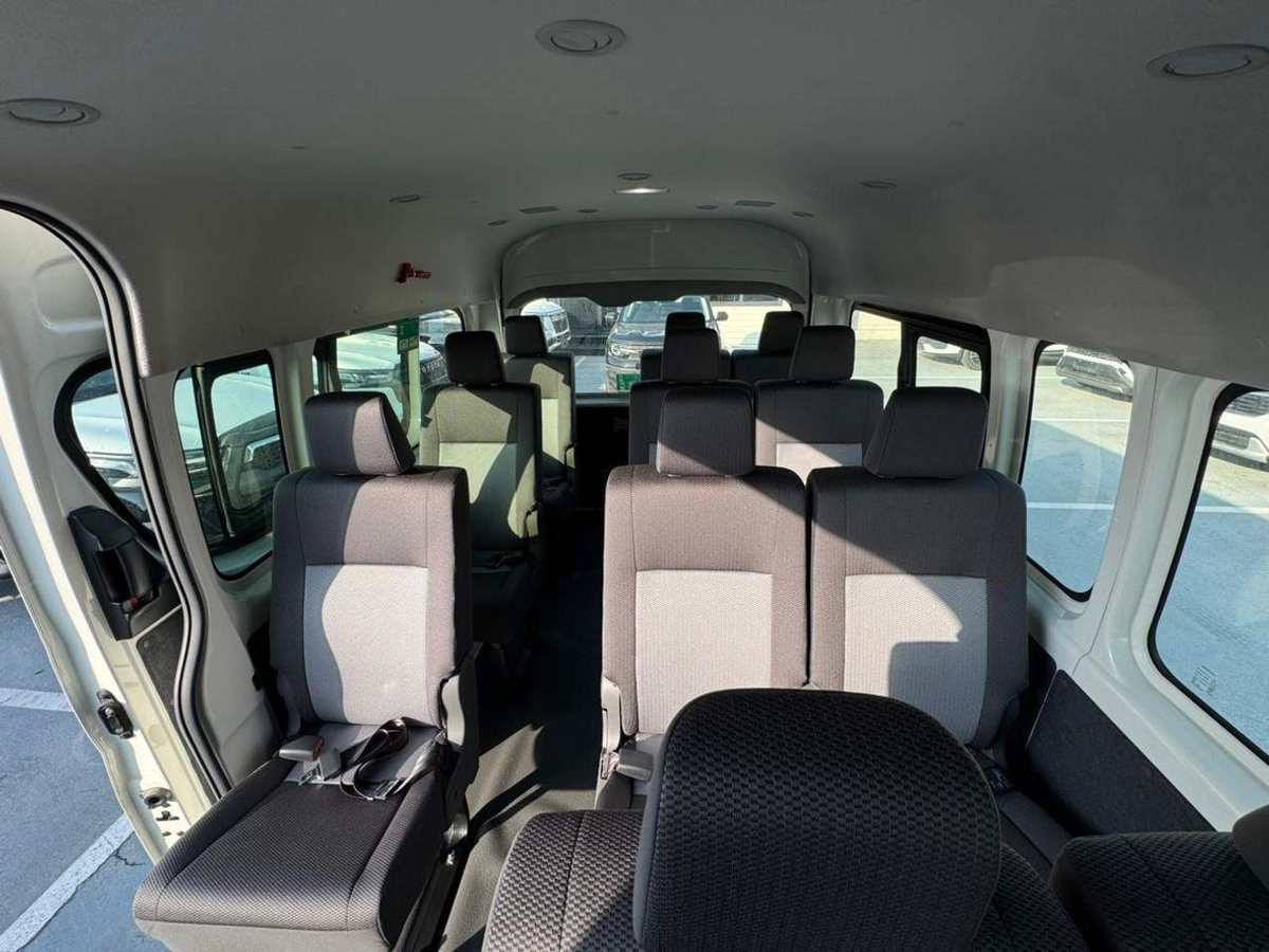 Toyota Hiace 2.8L Diesel MT 2026-6-0