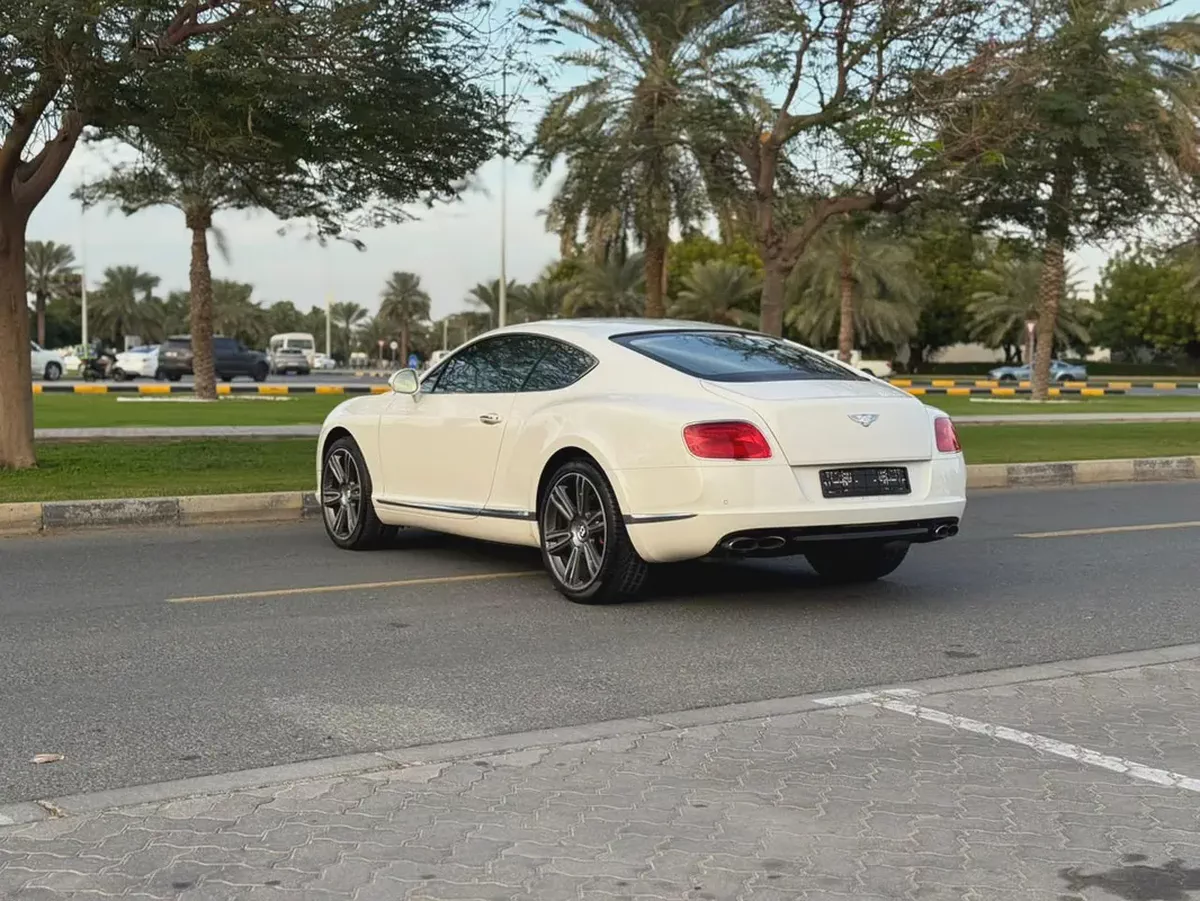 BENTLEY GT CONTINANTAL MODLE 2013 GCC SPACE-5-5