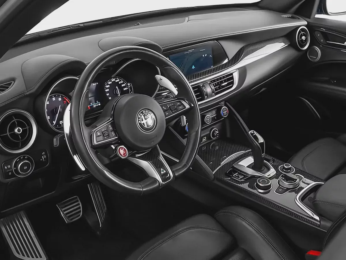 3,950 AED / 60 Months | 0% DP | 2022 Alfa Romeo Stelvio Quadrifoglio / Warranty and Service Pack-6-6