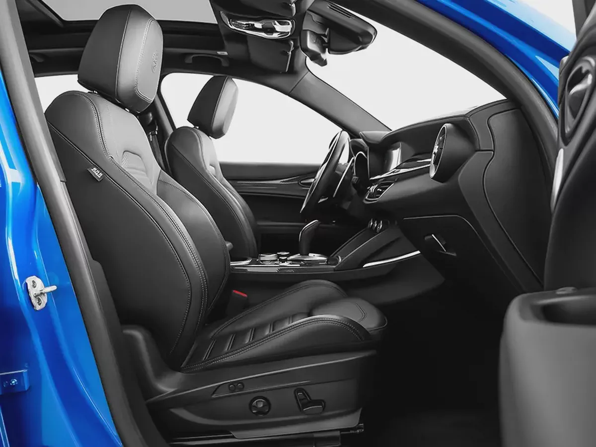 3,950 AED / 60 Months | 0% DP | 2022 Alfa Romeo Stelvio Quadrifoglio / Warranty and Service Pack-7-7