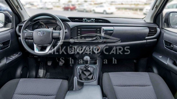 Toyota Hilux TOYOTA HILUX DC 2.4L Diesel MT 4X4 P.WINDOW 2025