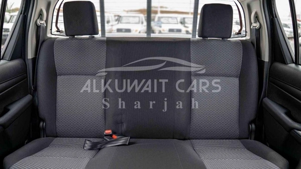 Toyota Hilux TOYOTA HILUX DC 2.4L Diesel MT 4X4 P.WINDOW 2025