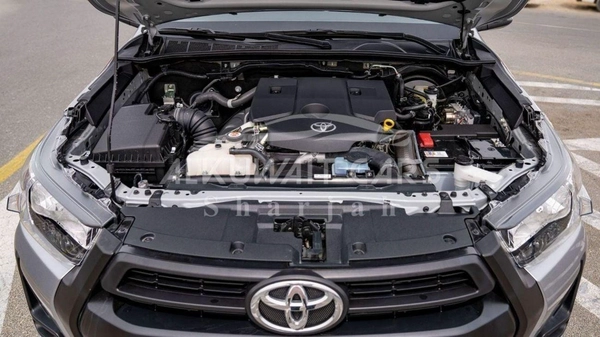 Toyota Hilux TOYOTA HILUX DC 2.4L Diesel MT 4X4 P.WINDOW 2025