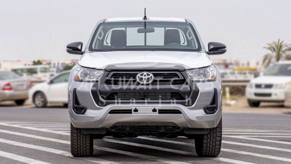Toyota Hilux TOYOTA HILUX DC 2.4L Diesel MT 4X4 P.WINDOW 2025-1-0