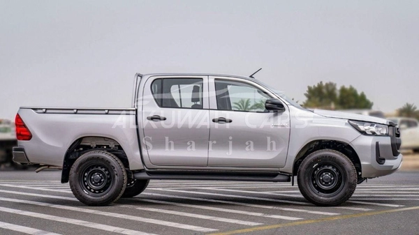 Toyota Hilux TOYOTA HILUX DC 2.4L Diesel MT 4X4 P.WINDOW 2025