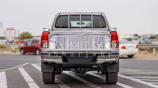 Toyota Hilux TOYOTA HILUX DC 2.4L Diesel MT 4X4 P.WINDOW 2025