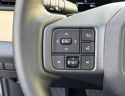 Toyota RAV4 VXR HEV HYBRID || 2.5L V4 AWD | RADAR | PANORAMIC ROOF | AUTO PARK (CODE # R4HHS)-14