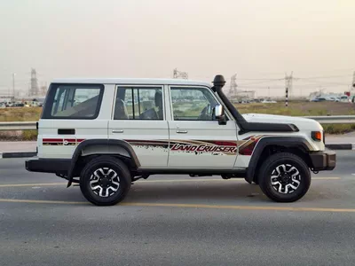 Toyota Land Cruiser 70-16