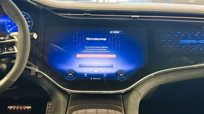 Mercedes Benz EQE 53 4M Mercedes-Benz EQE 53 AMG 2024 - GCC - Under Warranty-6