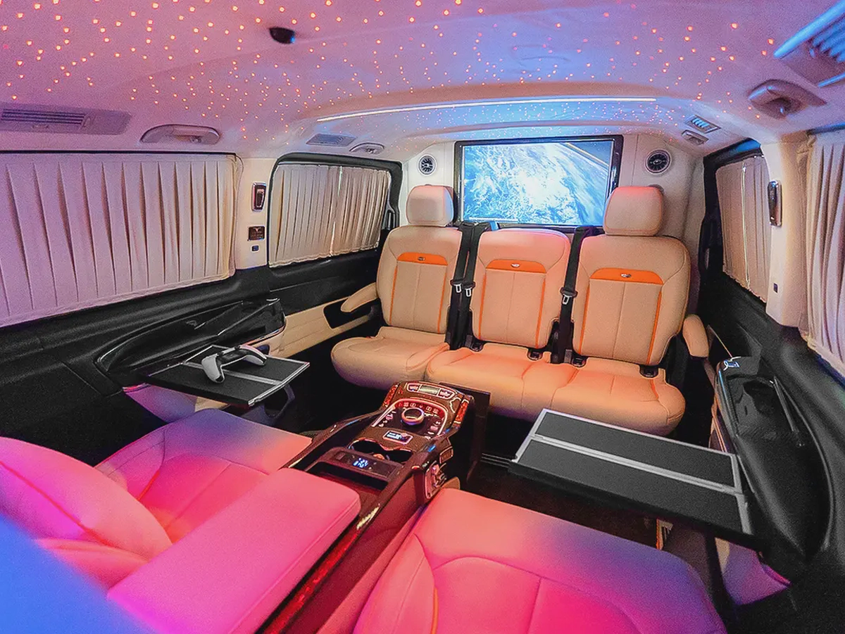 AED 10,692 / 60 months | 0% DP | 2025 MERCEDES BENZ V- 300 / Mercedes Benz Warranty-9-9