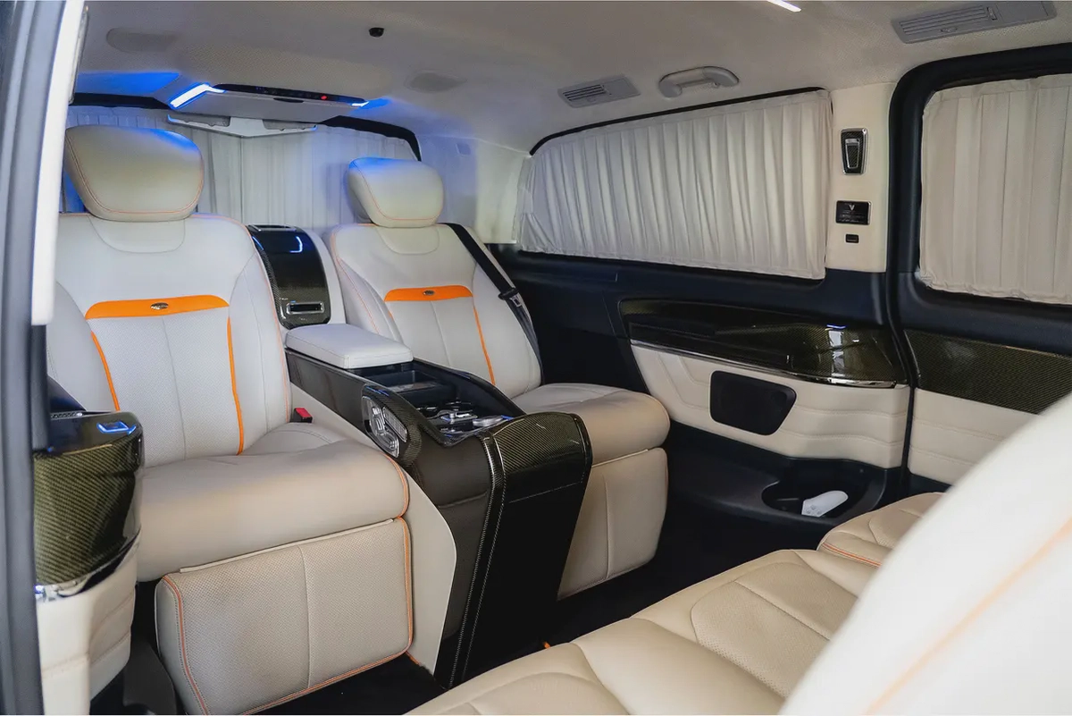 AED 10,692 / 60 months | 0% DP | 2025 MERCEDES BENZ V- 300 / Mercedes Benz Warranty-12-12