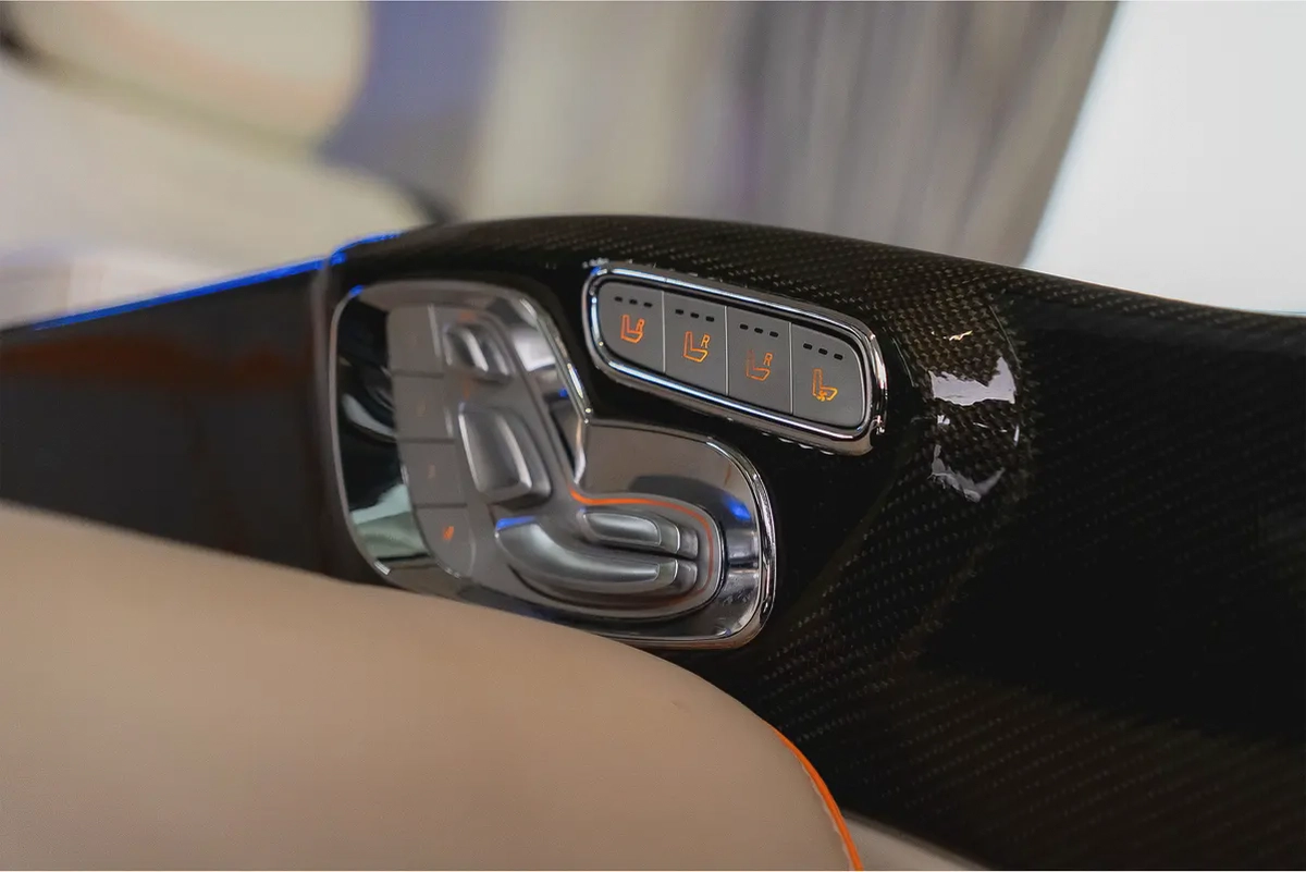 AED 10,692 / 60 months | 0% DP | 2025 MERCEDES BENZ V- 300 / Mercedes Benz Warranty-13-13