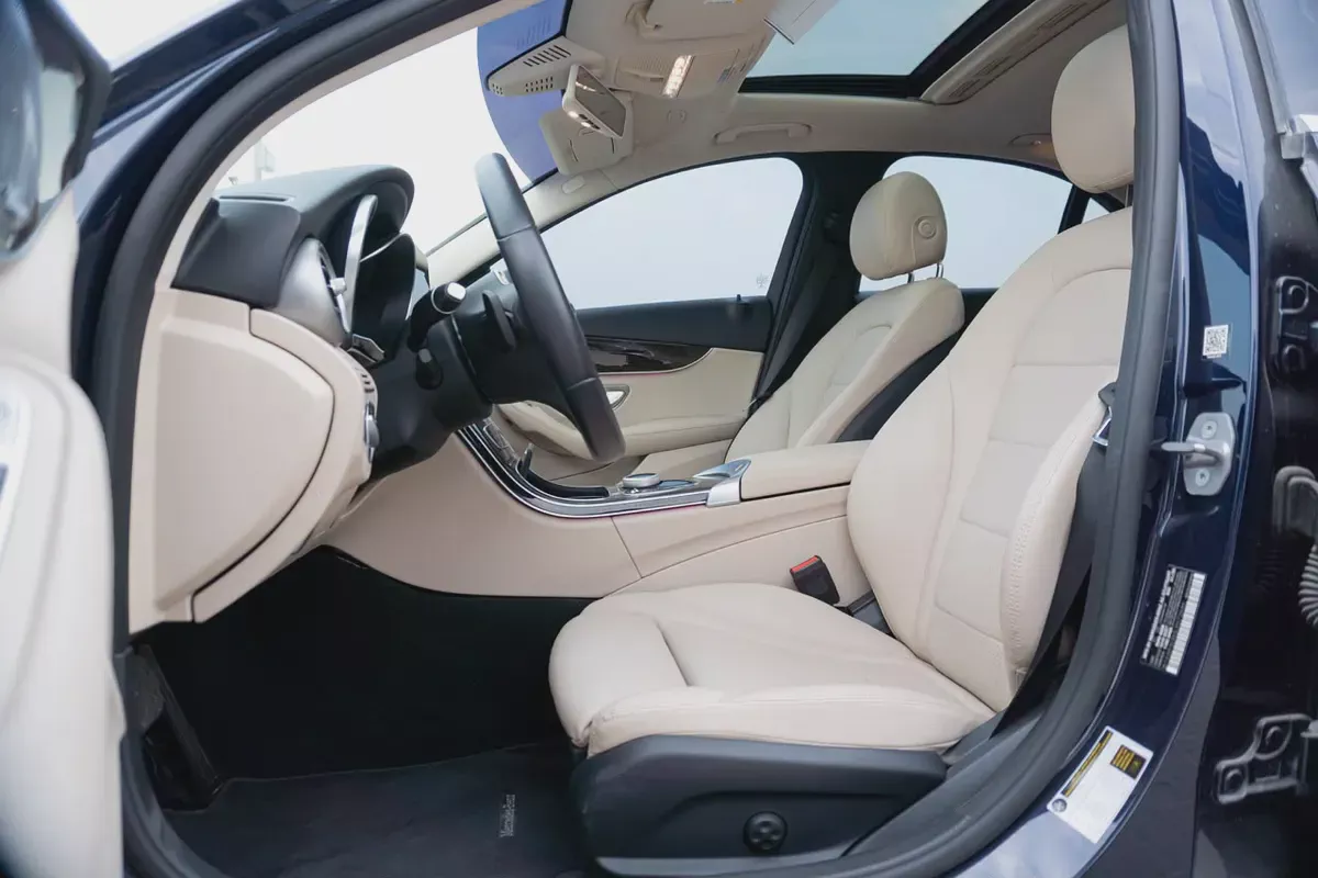 MERCEDES C300 2020-13-13