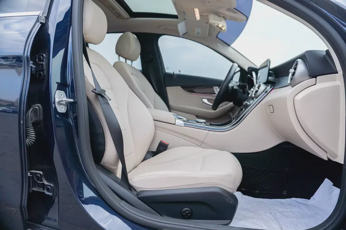 MERCEDES C300 2020-14-14