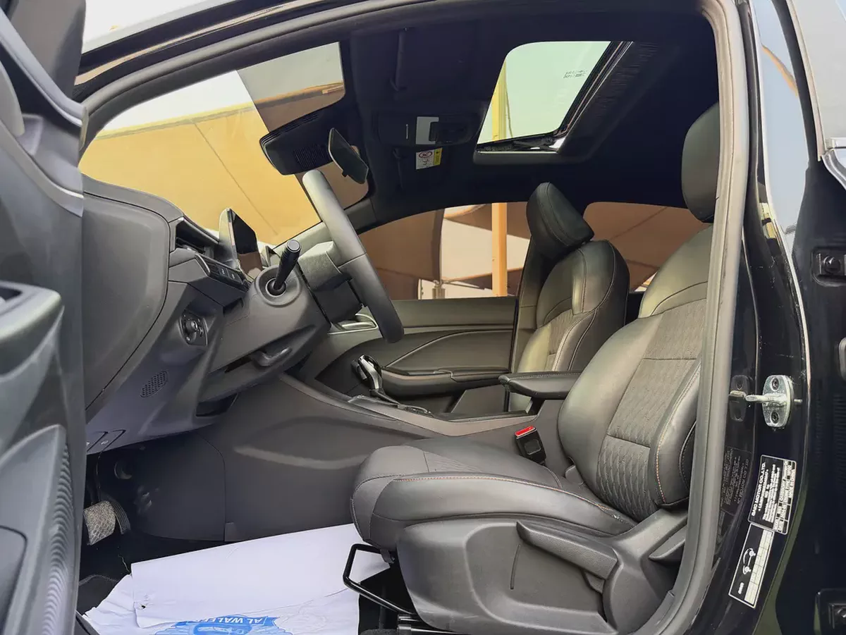 MG3- 2025-GCC —FREE ACCIDENT-LOW MILAGE-FULL OPTION-EXCELLENT CONDITION-14-14