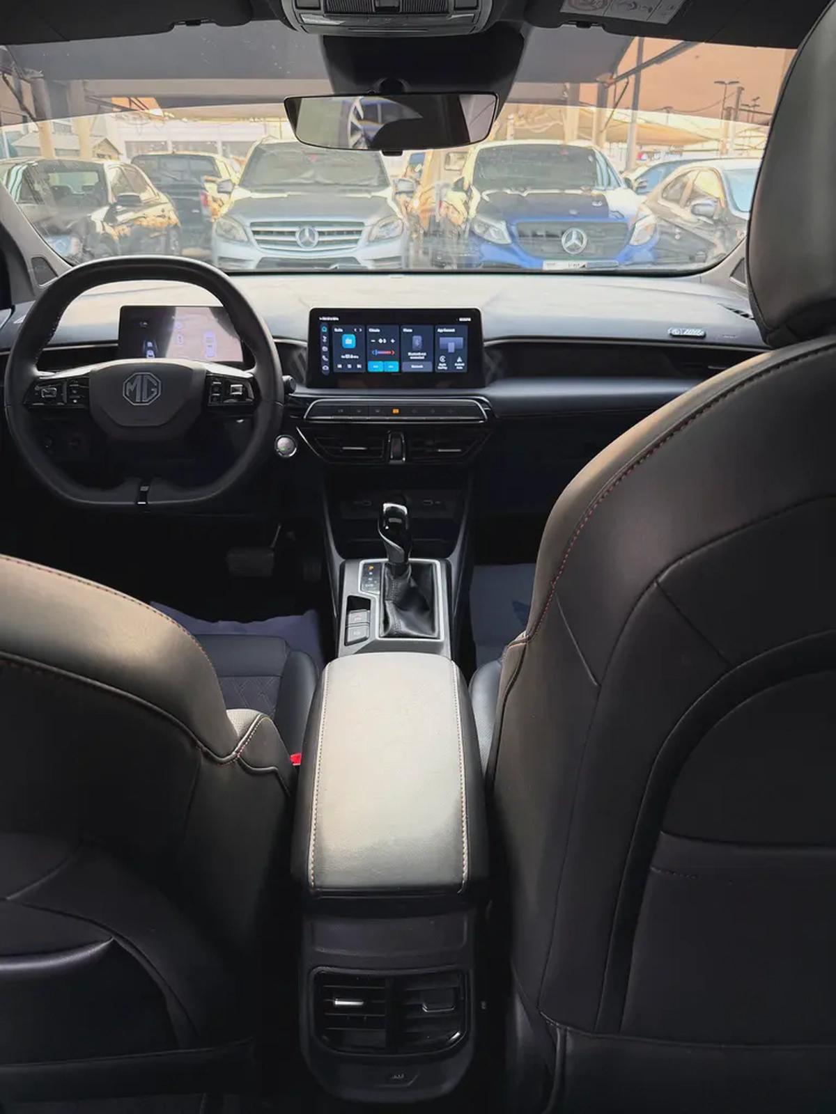 MG3- 2025-GCC —FREE ACCIDENT-LOW MILAGE-FULL OPTION-EXCELLENT CONDITION-8-8