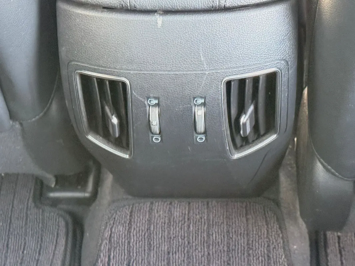 2011 Hyundai Sonata Limited (Korean Specs) - Excellent Condition-12-12