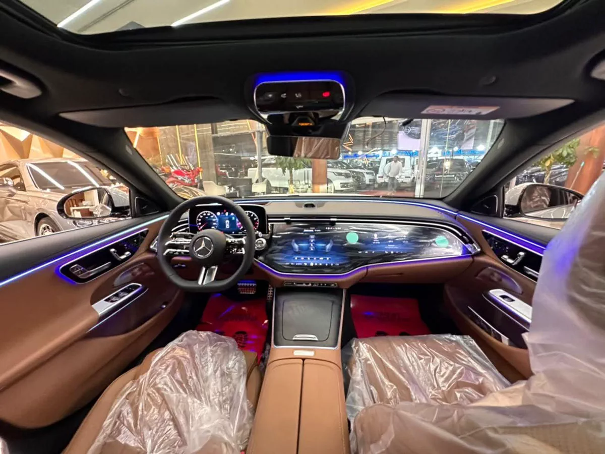 Mercedes Benz E300 AMG Brand new Full option-18-0