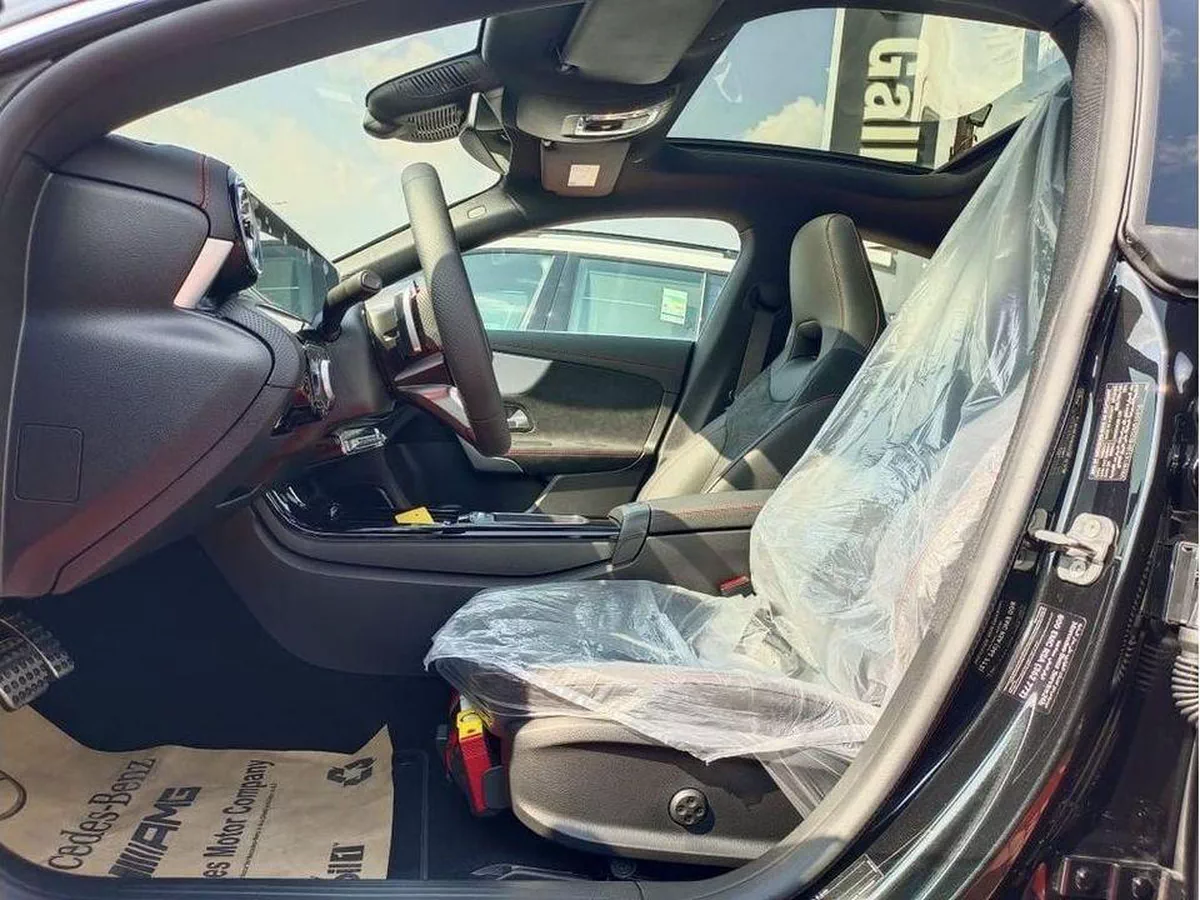 Mercedes Benz CLA 200 AMG 5 years Warranty 2025 GCC-17-17