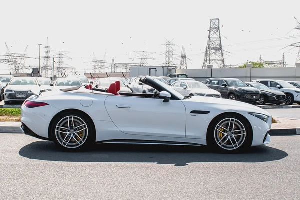 2023 Mercedes-Benz SL43 AMG – | Only 2,000 KM | Brand New Condition