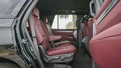Cadillac Escalade Sport | V8 | 6.2L | AWD | Black | 2026-11