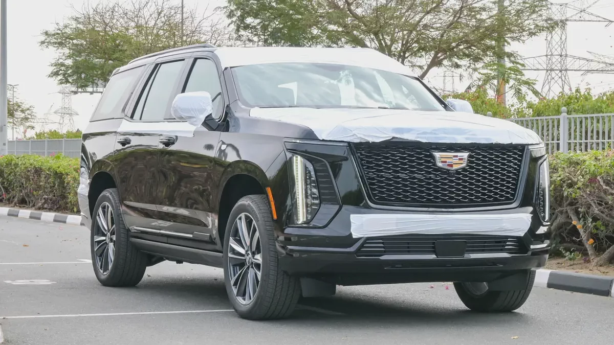 Cadillac Escalade Sport | V8 | 6.2L | AWD | Black | 2026