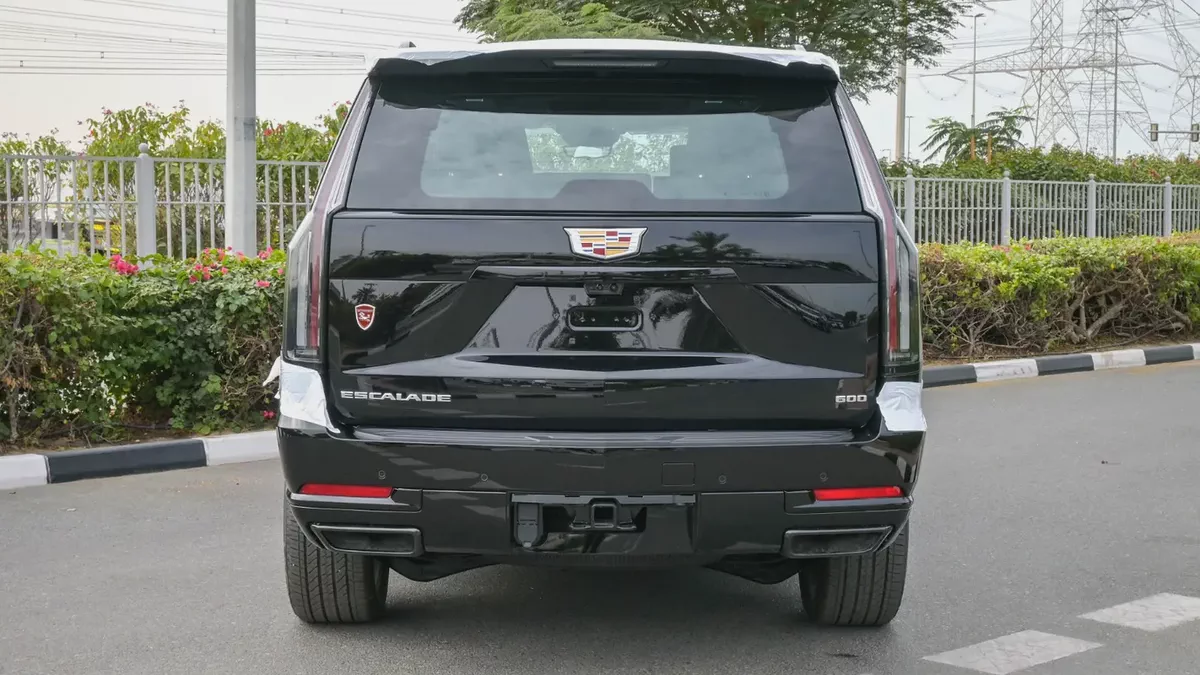Cadillac Escalade Sport | V8 | 6.2L | AWD | Black | 2026-3-3