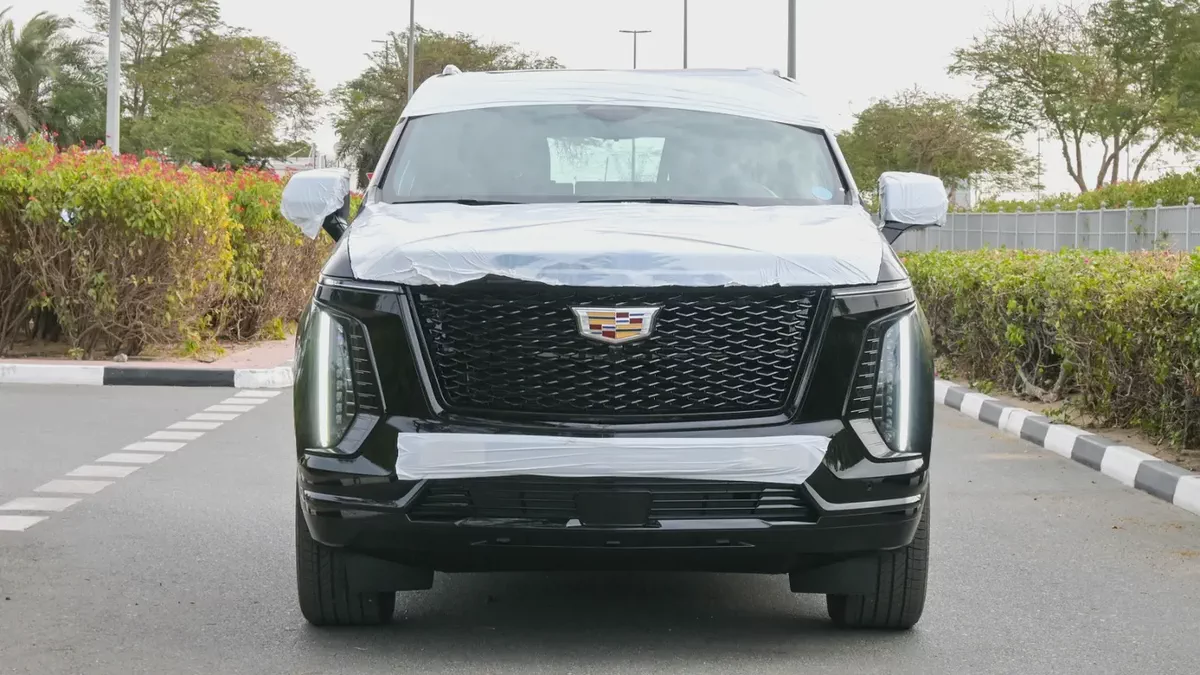 Cadillac Escalade Sport | V8 | 6.2L | AWD | Black | 2026-4-4