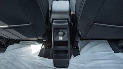 Suzuki Ertiga GLX 1.5P AT MY2023-13