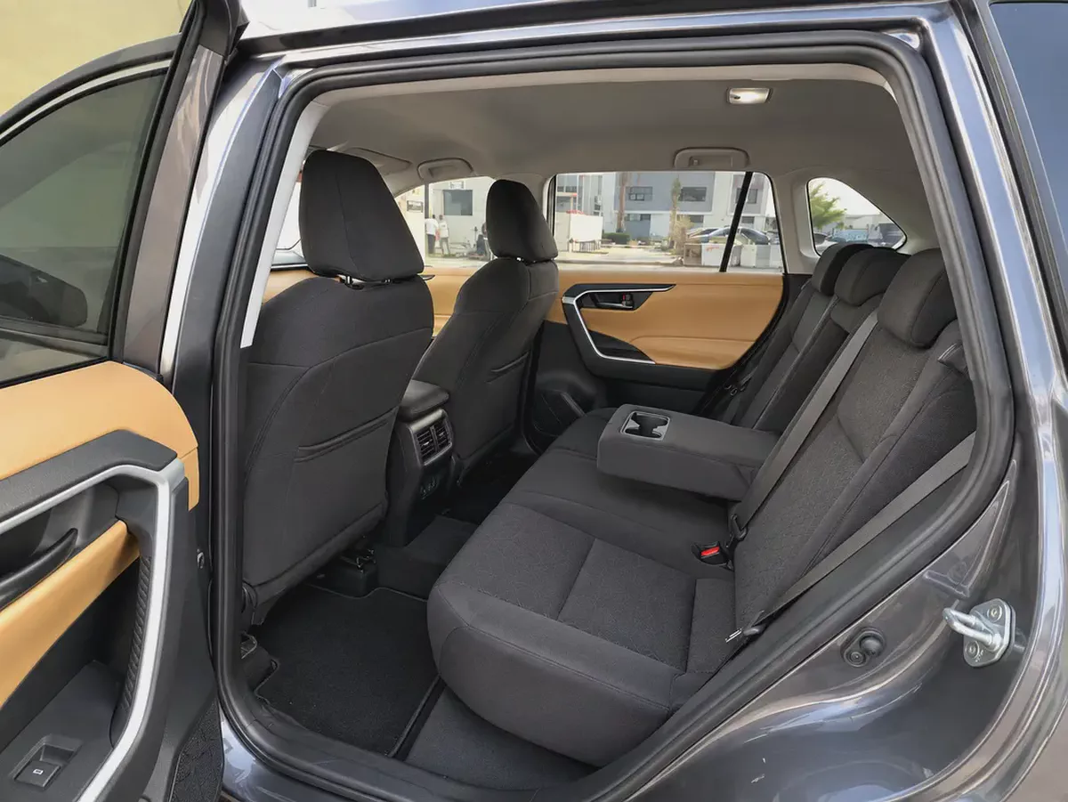 AED 1,421 EMI P.M | UNDERWARANTY | TOYOTA | RAV4 | EX 2WD | GCC | 2.0L I4 | 2024 | 0% DOWNPAYMENT-11-11