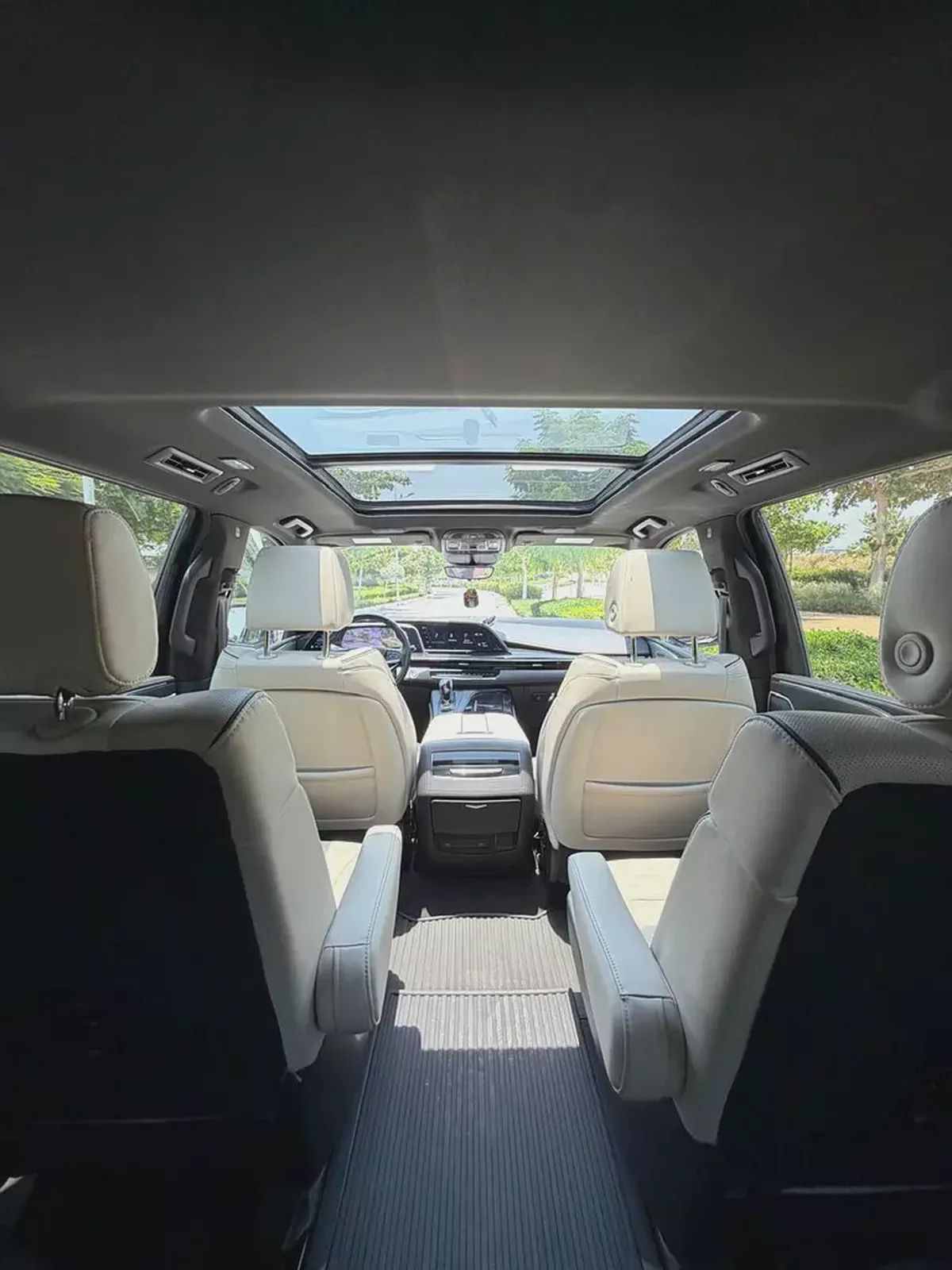 2023 Cadillac Escalade Platinum | American Specs | Pristine Condition-16-16