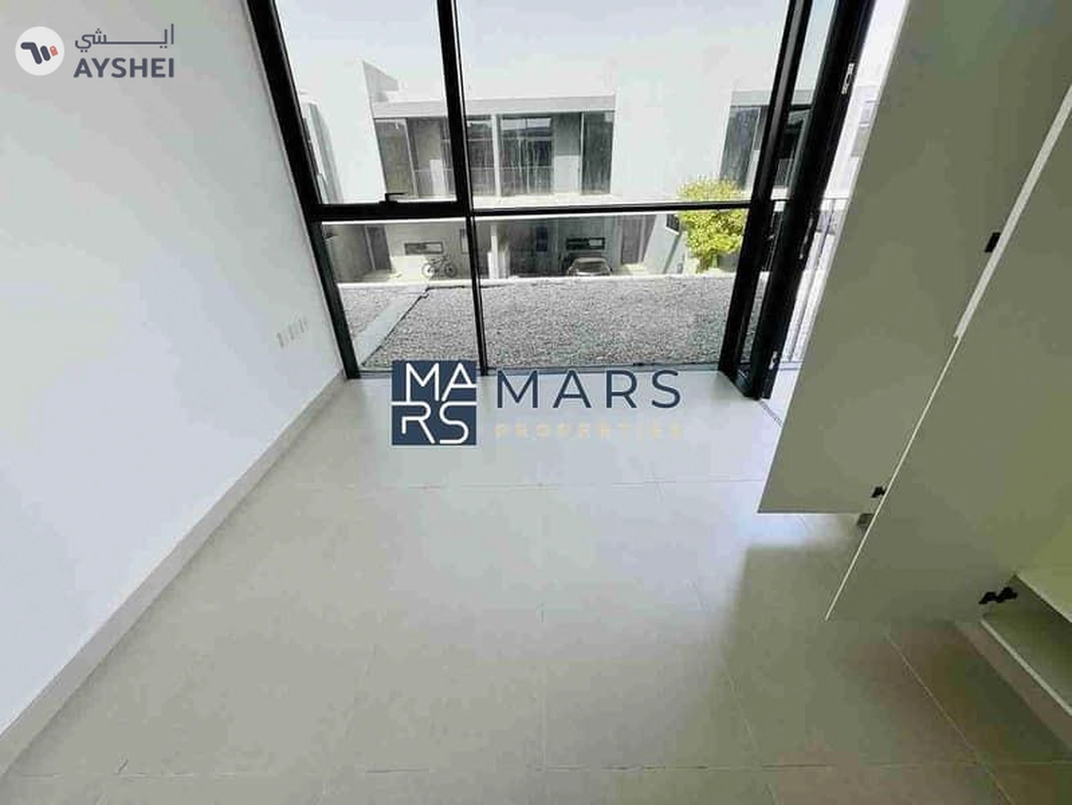 Ready To Move | Brand New | Luxurious Townhouses-5-5