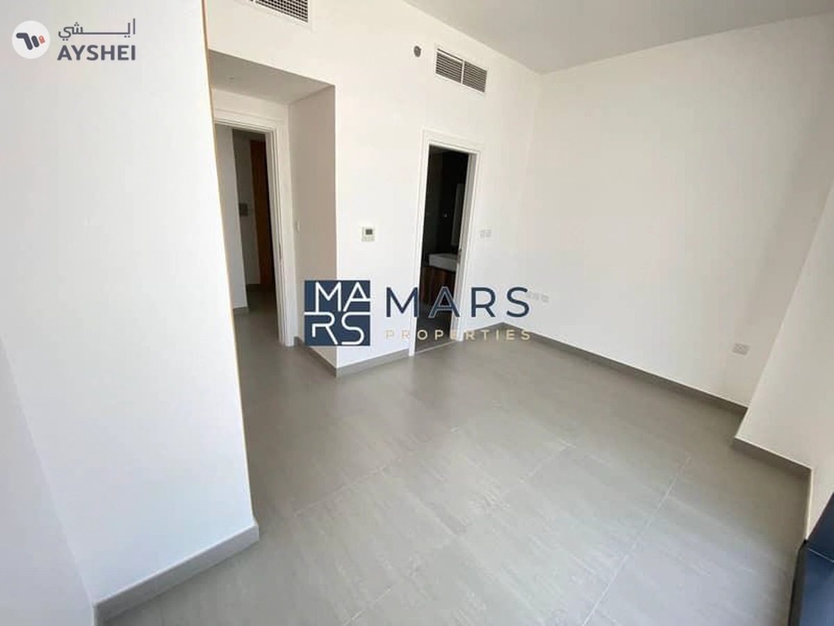 New Design | open View | First Tenant-6-6