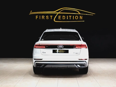 2019 ll Audi Q8 ll S-Line ll Gcc ll Full Option ll Full Service History-5