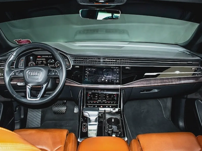 2019 ll Audi Q8 ll S-Line ll Gcc ll Full Option ll Full Service History-12