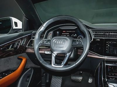 2019 ll Audi Q8 ll S-Line ll Gcc ll Full Option ll Full Service History-13