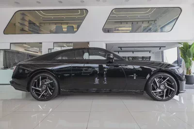 Rolls-Royce Spectre-1