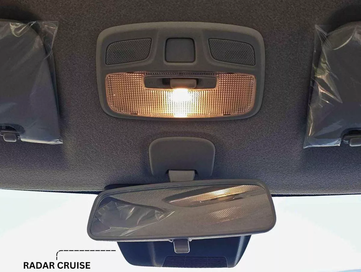 Suzuki Swift GLX DUAL TONE || 1.2L V4 PETROL | RADAR CRUISE | PUSH START | DVD+CAMERA (CODE # GLXR)-20-0
