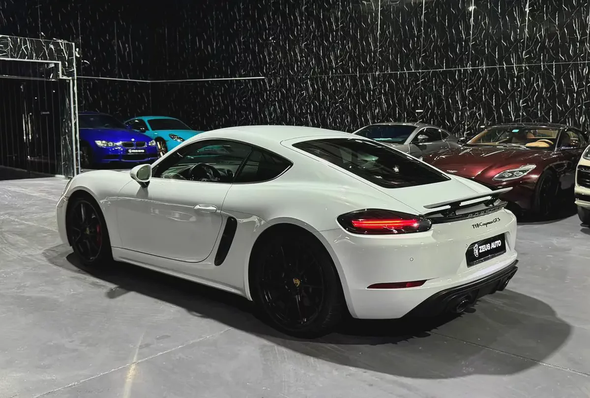 2022 | Porsche 718 Cayman GTS | GCC | Al Nabooda Porsche Service History & Warranty Till 03/2027-4-4