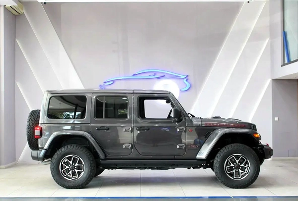 2024 Jeep Wrangler Rubicon with warranty